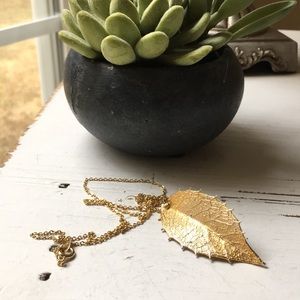 Gold leaf 🍃 necklace